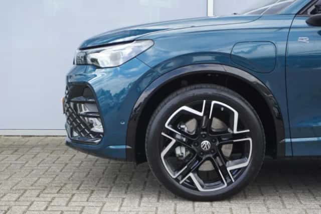 Volkswagen Tiguan (2025) thumbnail 13