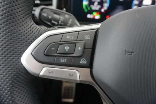 Volkswagen Tiguan (2025) thumbnail 21