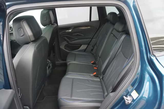Volkswagen Tiguan (2025) thumbnail 9