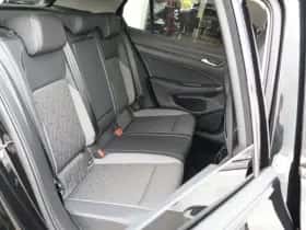 Volkswagen Golf (2025) thumbnail 16