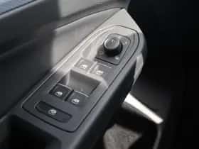 Volkswagen Golf (2025) thumbnail 28