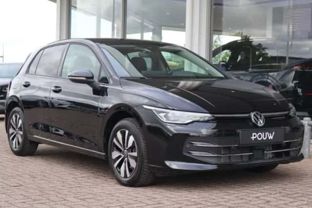 Volkswagen Golf (2025) thumbnail 8