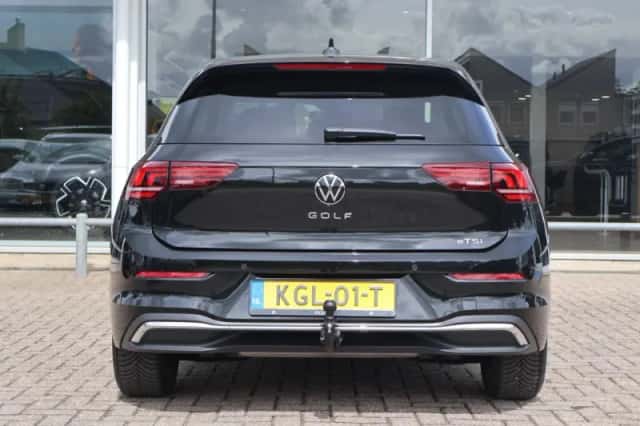 Volkswagen Golf (2025) thumbnail 10