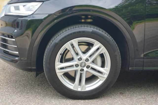 Audi Q5 (2018) thumbnail 12