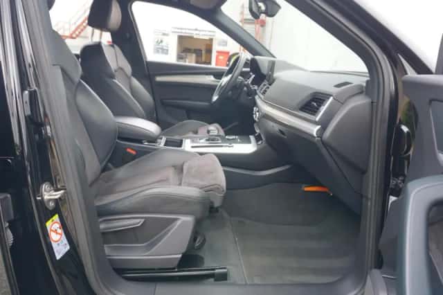 Audi Q5 (2018) thumbnail 29