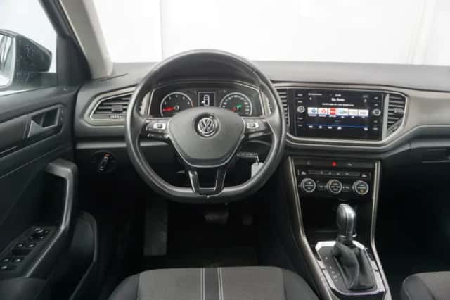Volkswagen T-Roc (2018) thumbnail 22