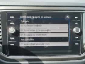 Volkswagen T-Roc (2018) thumbnail 57