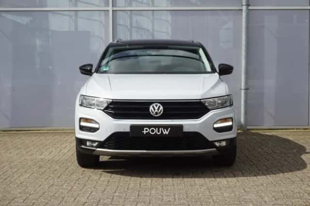 Volkswagen T-Roc (2018) thumbnail 8