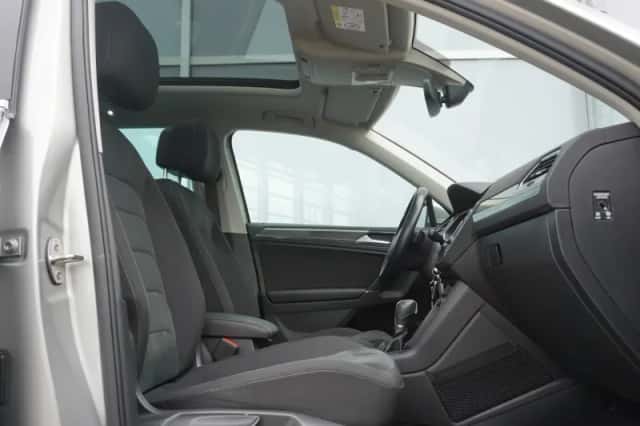 Volkswagen Tiguan (2017) thumbnail 13