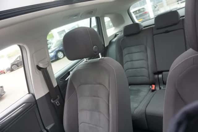 Volkswagen Tiguan (2017) thumbnail 20