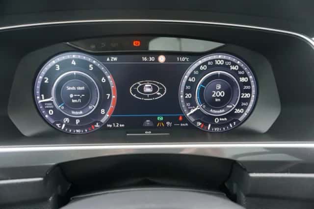 Volkswagen Tiguan (2017) thumbnail 24
