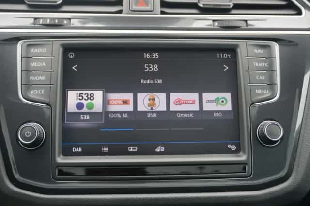 Volkswagen Tiguan (2017) thumbnail 30