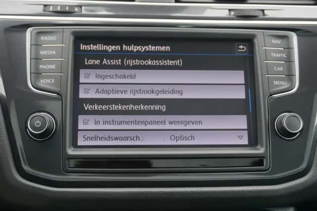Volkswagen Tiguan (2017) thumbnail 53