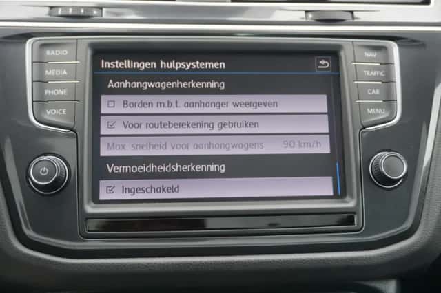 Volkswagen Tiguan (2017) thumbnail 54