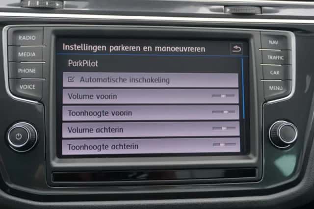 Volkswagen Tiguan (2017) thumbnail 55