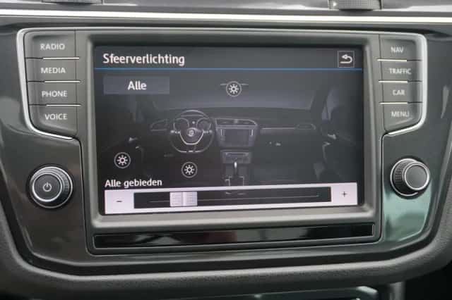 Volkswagen Tiguan (2017) thumbnail 56