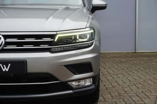Volkswagen Tiguan (2017) thumbnail 7