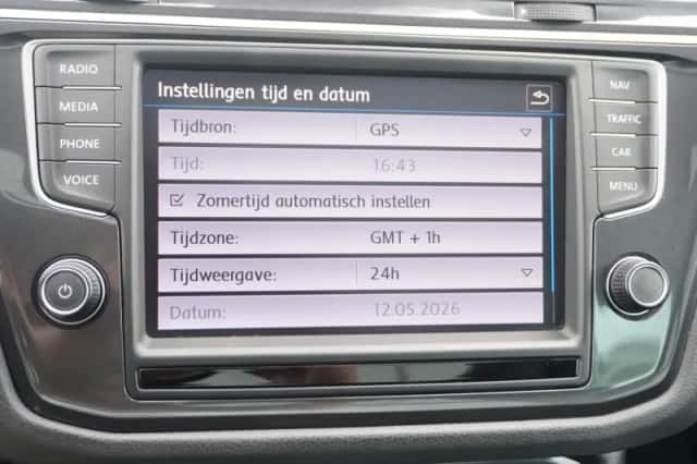 Volkswagen Tiguan (2017) thumbnail 61