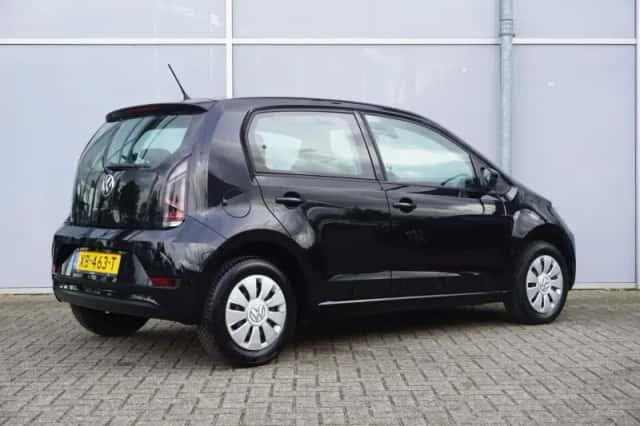 Volkswagen Up! (2018) thumbnail 2