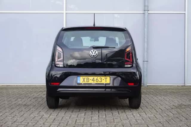 Volkswagen Up! (2018) thumbnail 11