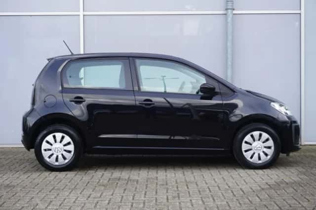 Volkswagen Up! (2018) thumbnail 3