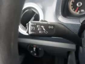 Volkswagen Up! (2018) thumbnail 24
