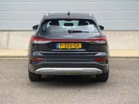 Audi Q4 e-tron (2022) thumbnail 12