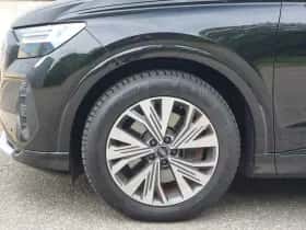 Audi Q4 e-tron (2022) thumbnail 15