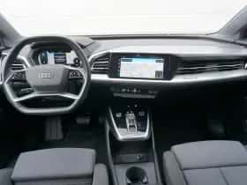 Audi Q4 e-tron (2022) thumbnail 5