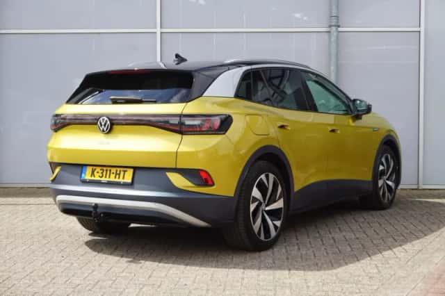 Volkswagen ID.4 (2020) thumbnail 2