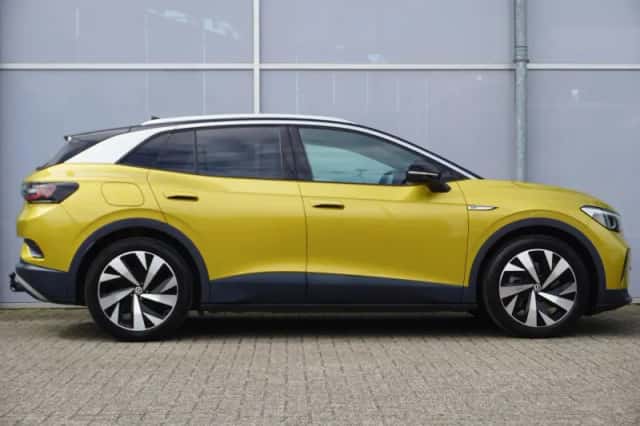 Volkswagen ID.4 (2020) thumbnail 3