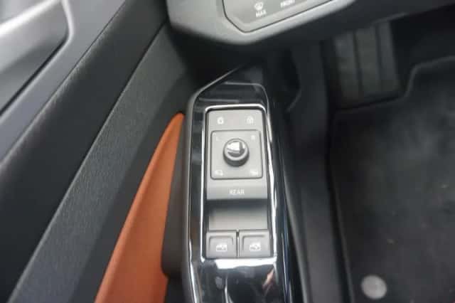 Volkswagen ID.4 (2020) thumbnail 34