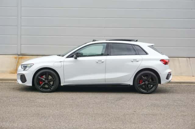 Audi A3 (2023) thumbnail 12