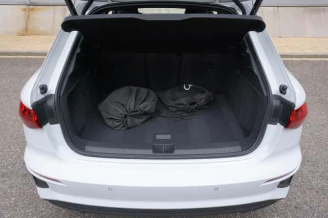 Audi A3 (2023) thumbnail 16