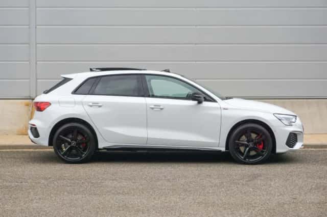 Audi A3 (2023) thumbnail 3