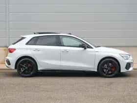 Audi A3 (2023) thumbnail 3