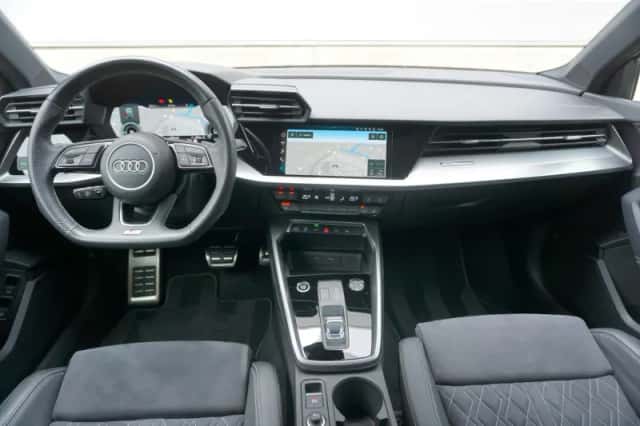 Audi A3 (2023) thumbnail 5