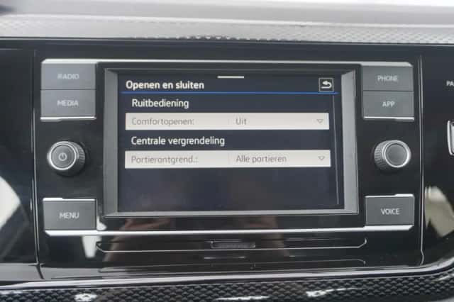 Volkswagen Polo (2022) thumbnail 52