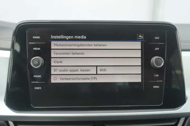 Volkswagen T-Roc (2022) thumbnail 46