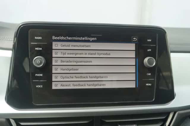 Volkswagen T-Roc (2022) thumbnail 71