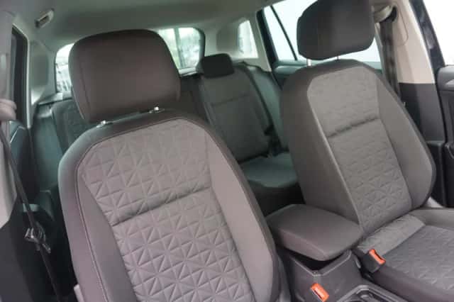 Volkswagen Tiguan (2022) thumbnail 16