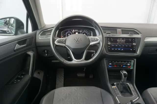 Volkswagen Tiguan (2022) thumbnail 22