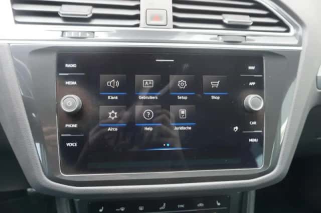 Volkswagen Tiguan (2022) thumbnail 43