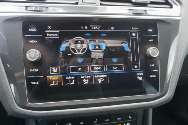 Volkswagen Tiguan (2022) thumbnail 52