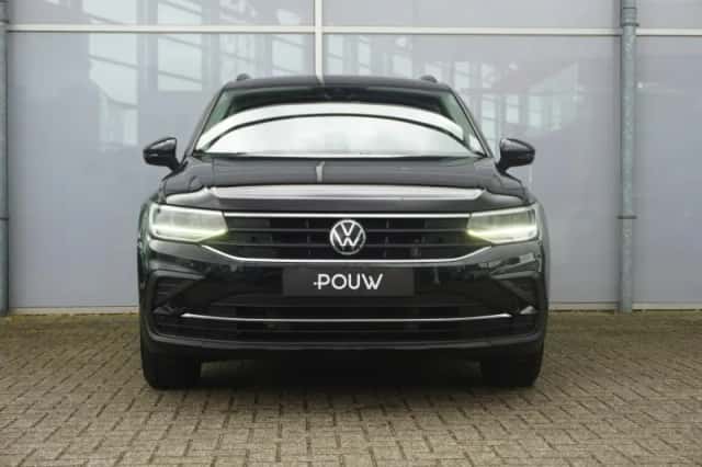Volkswagen Tiguan (2022) thumbnail 9