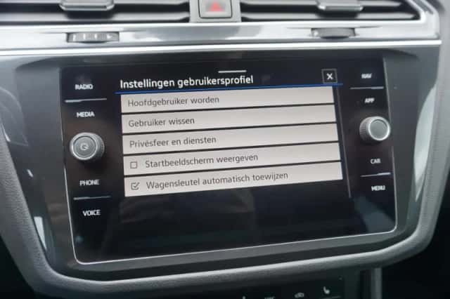 Volkswagen Tiguan (2022) thumbnail 81