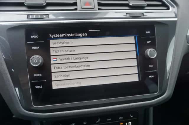 Volkswagen Tiguan (2022) thumbnail 82