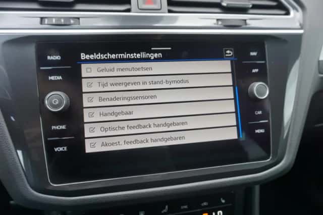 Volkswagen Tiguan (2022) thumbnail 85
