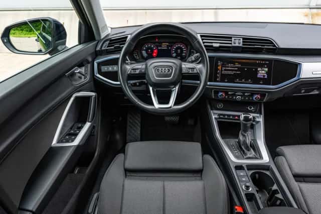 Audi Q3 (2021) thumbnail 21