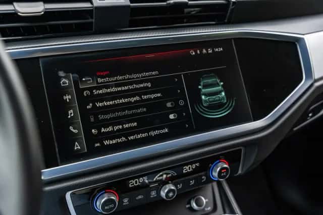 Audi Q3 (2021) thumbnail 43